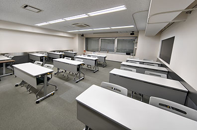 会場調査(CLT) 新宿御苑本社モニタールーム